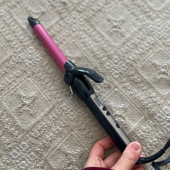 Conair Infiniti Premier 1” Curling Iron Pink Ceramic - Picture 3 of 3